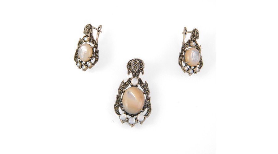 Сребърен комплект с марказит и естествен седеф
